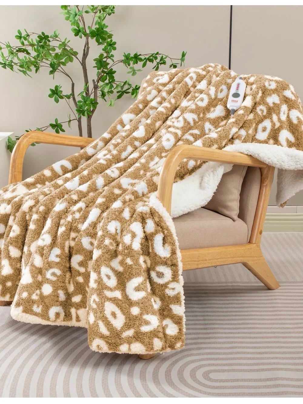 Electrical Plush Sherpa Throw Blanket - Tan and White NWT 50x60 standard size